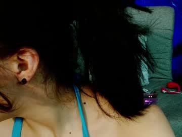 Watch julieth_sex1 performing live on BoomCams free cam network