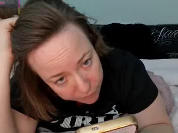 Watch julimonroe performing live on BoomCams free cam network