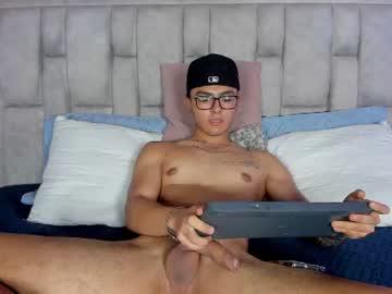 Watch kairoxxx_ performing live on BoomCams free cam network