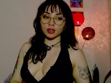 Watch kanne_goth performing live on BoomCams free cam network