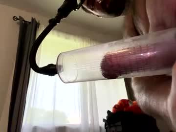 Watch kaptainsmok36 performing live on BoomCams free cam network