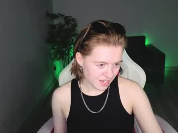Watch karen_mist performing live on BoomCams free cam network