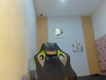 Watch karo_20y performing live on BoomCams free cam network