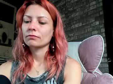 Watch karoline121 performing live on BoomCams free cam network
