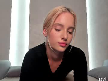 Watch katebremar performing live on BoomCams free cam network