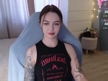 Watch kateleoo performing live on BoomCams free cam network