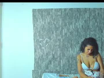 Watch katerine_bella performing live on BoomCams free cam network