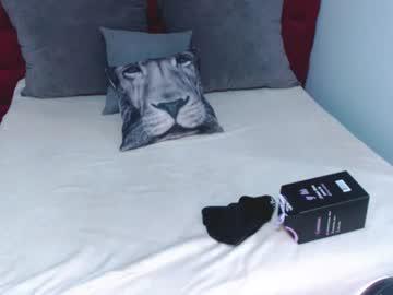 Watch kathe_lin performing live on BoomCams free cam network