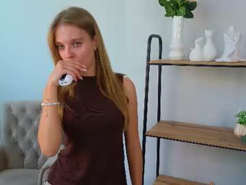 Watch katie_hawkins performing live on BoomCams free cam network