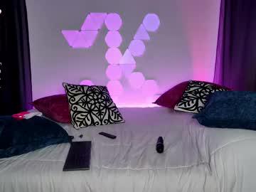 Watch katie_kross_ performing live on BoomCams free cam network