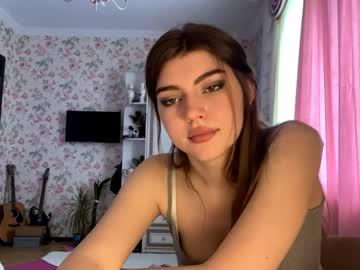 Watch kattiemichelson performing live on BoomCams free cam network