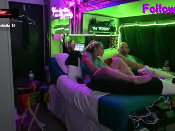 Watch katycouple69 performing live on BoomCams free cam network