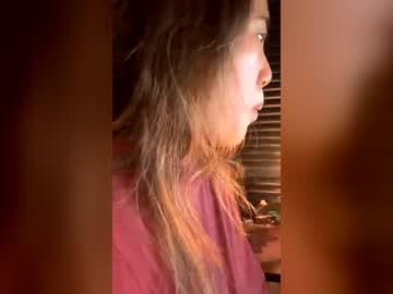 Watch kaylawangxxx performing live on BoomCams free cam network