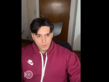Watch kaynn_b performing live on BoomCams free cam network
