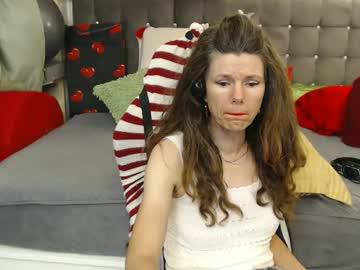 Watch kellynumber performing live on BoomCams free cam network