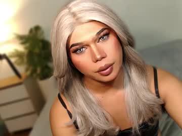 Watch kendalair performing live on BoomCams free cam network