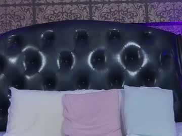Watch kendramaxx_ performing live on BoomCams free cam network