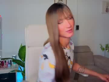 Watch kendry_fox420_ performing live on BoomCams free cam network