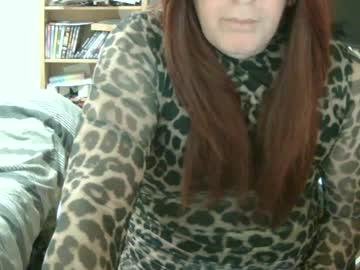Watch kerrylouisetvmelksham performing live on BoomCams free cam network
