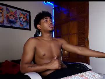 Watch kevgarces07 performing live on BoomCams free cam network