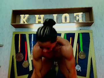 Watch khloe_rossich performing live on BoomCams free cam network