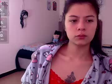 Watch kiki_cams performing live on BoomCams free cam network
