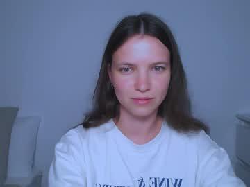 Watch kimberlyhart_ performing live on BoomCams free cam network