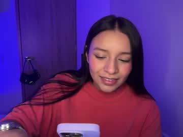 Watch kimmi_foxy performing live on BoomCams free cam network