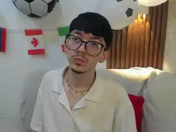 Watch king_luxury1 performing live on BoomCams free cam network