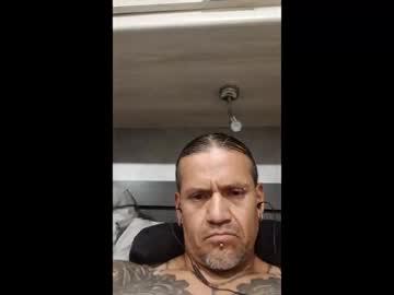 Watch kinguzzi69 performing live on BoomCams free cam network