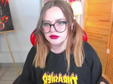 Watch kira888soon performing live on BoomCams free cam network