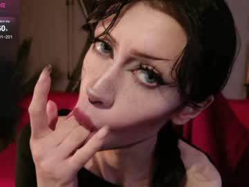 Watch kitty__katy performing live on BoomCams free cam network