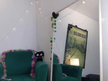 Watch kittyzenn performing live on BoomCams free cam network