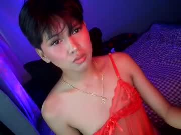 Watch krimpie_xx performing live on BoomCams free cam network