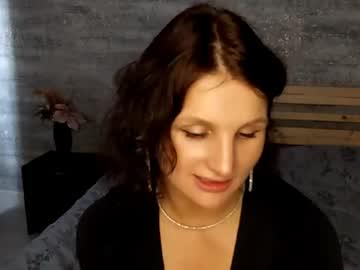 Watch krisss_sweet performing live on BoomCams free cam network