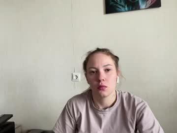 Watch krisvela performing live on BoomCams free cam network