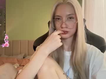 Watch kvetapin performing live on BoomCams free cam network