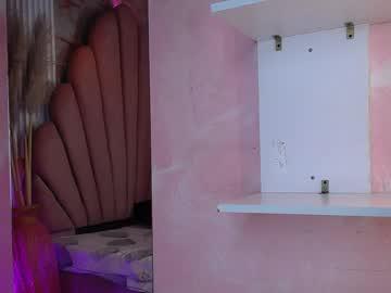 Watch kyomi_hunt performing live on BoomCams free cam network