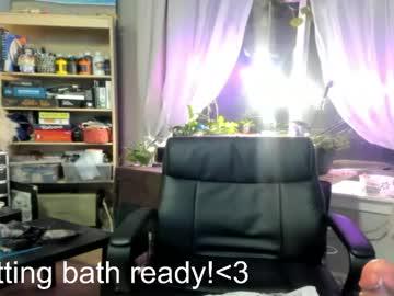 Watch lady_aiyla performing live on BoomCams free cam network