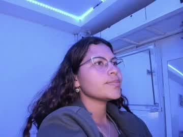 Watch ladybrown_16 performing live on BoomCams free cam network