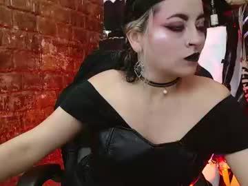 Watch ladylunatikka performing live on BoomCams free cam network