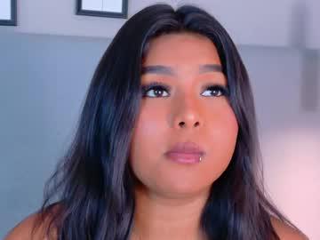 Watch lanarozz performing live on BoomCams free cam network