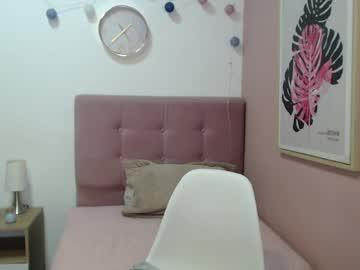 Watch lanna_mills performing live on BoomCams free cam network