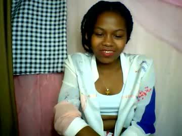 Watch lara_belle performing live on BoomCams free cam network