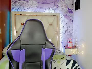 Watch larry_craft performing live on BoomCams free cam network