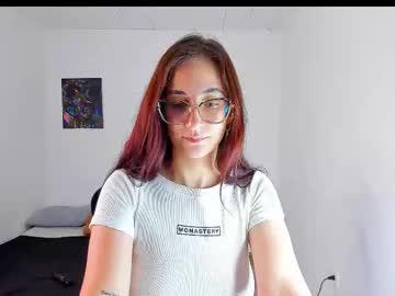 Watch laura_ivy performing live on BoomCams free cam network