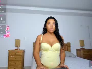Watch laura_miller02 performing live on BoomCams free cam network