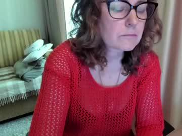 Watch lauraoven1 performing live on BoomCams free cam network