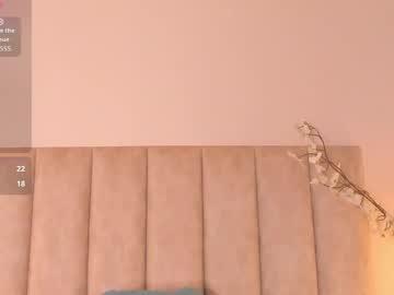 Watch laureen_gray performing live on BoomCams free cam network