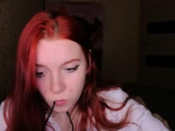Watch layla_glam performing live on BoomCams free cam network